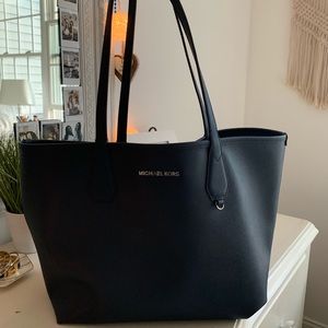 Reversible Michael Kors Tote